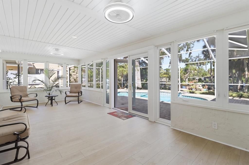 For Sale: $609,000 (3 beds, 2 baths, 2619 Square Feet)