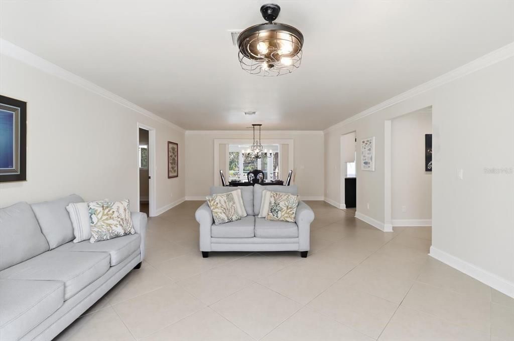 For Sale: $609,000 (3 beds, 2 baths, 2619 Square Feet)