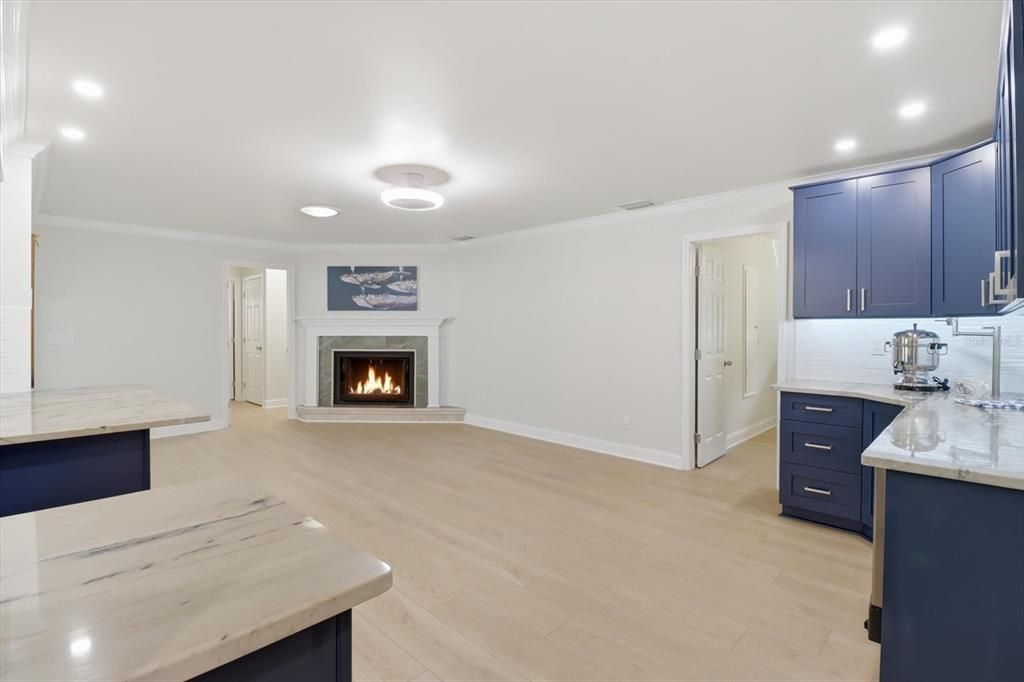 For Sale: $609,000 (3 beds, 2 baths, 2619 Square Feet)