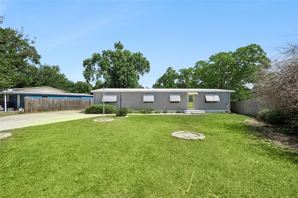 For Sale: $202,000 (3 beds, 2 baths, 1456 Square Feet)