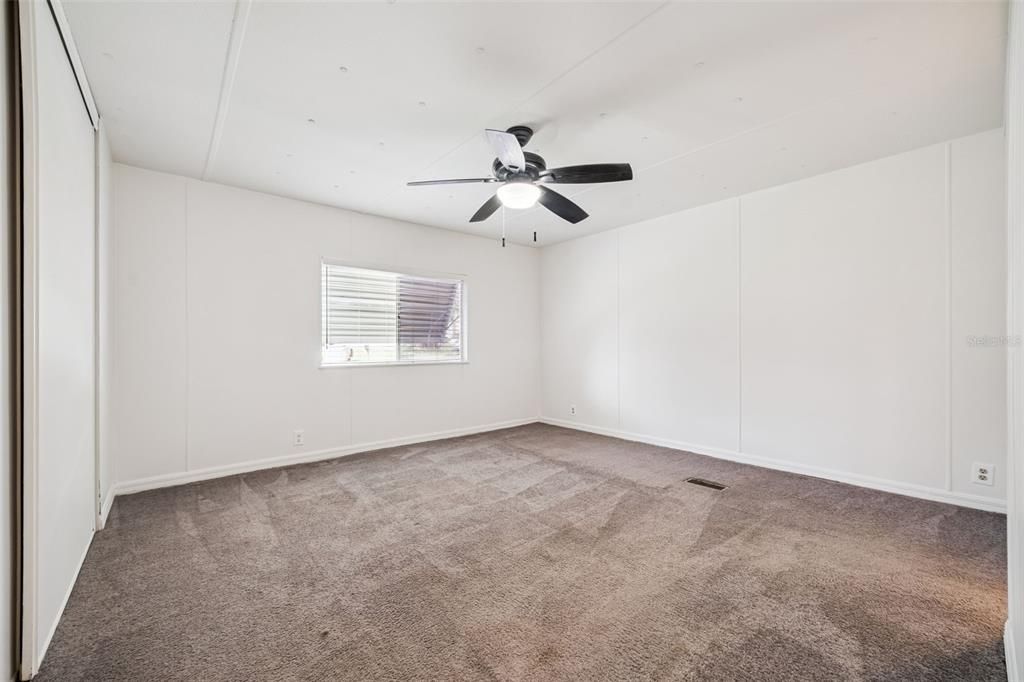 For Sale: $202,000 (3 beds, 2 baths, 1456 Square Feet)