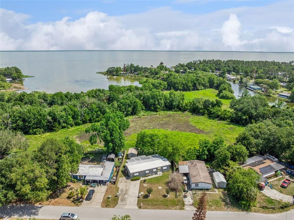 For Sale: $202,000 (3 beds, 2 baths, 1456 Square Feet)