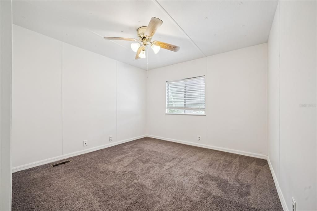 For Sale: $202,000 (3 beds, 2 baths, 1456 Square Feet)