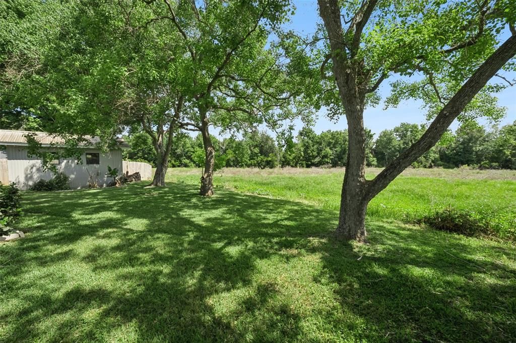 For Sale: $202,000 (3 beds, 2 baths, 1456 Square Feet)