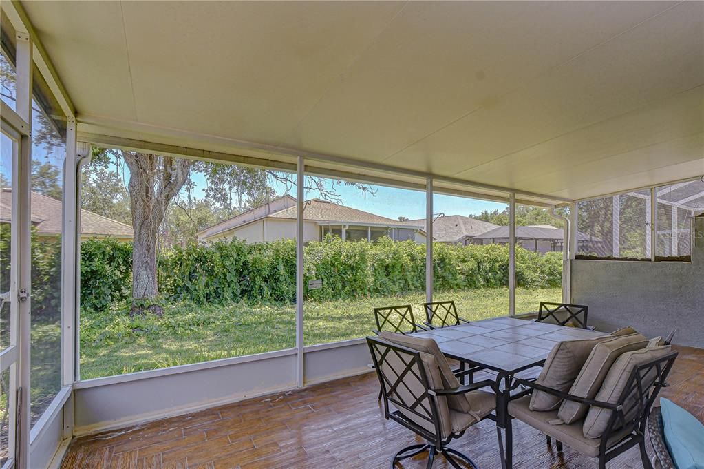 For Sale: $350,000 (2 beds, 2 baths, 1544 Square Feet)