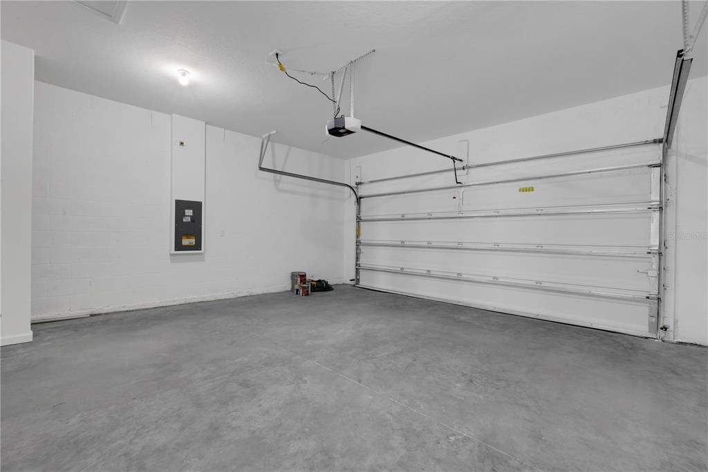 For Sale: $308,900 (3 beds, 2 baths, 1365 Square Feet)