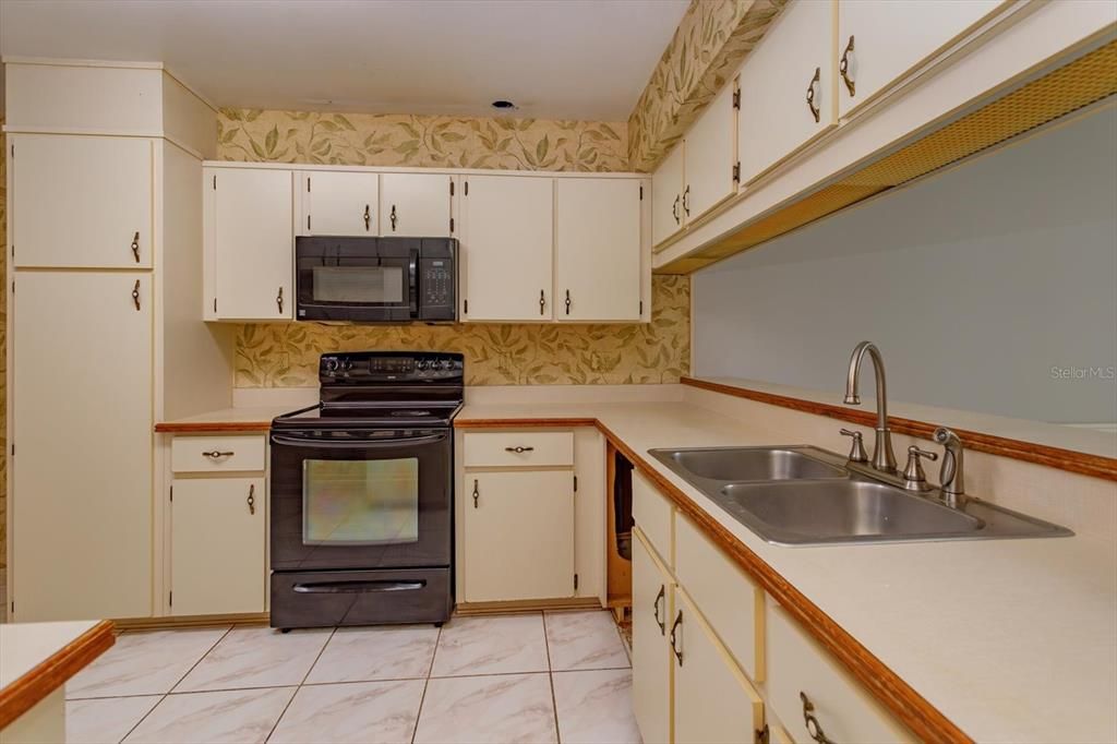 В аренду: $2,800 (3 спален, 2 ванн, 1598 Квадратных фут)