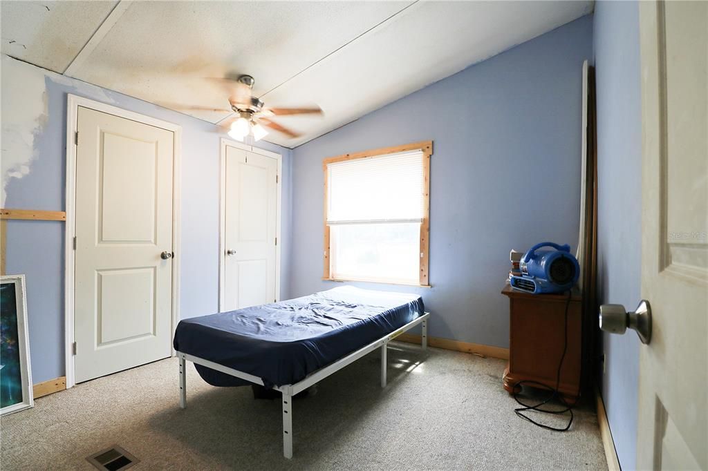 For Sale: $164,900 (3 beds, 2 baths, 1008 Square Feet)