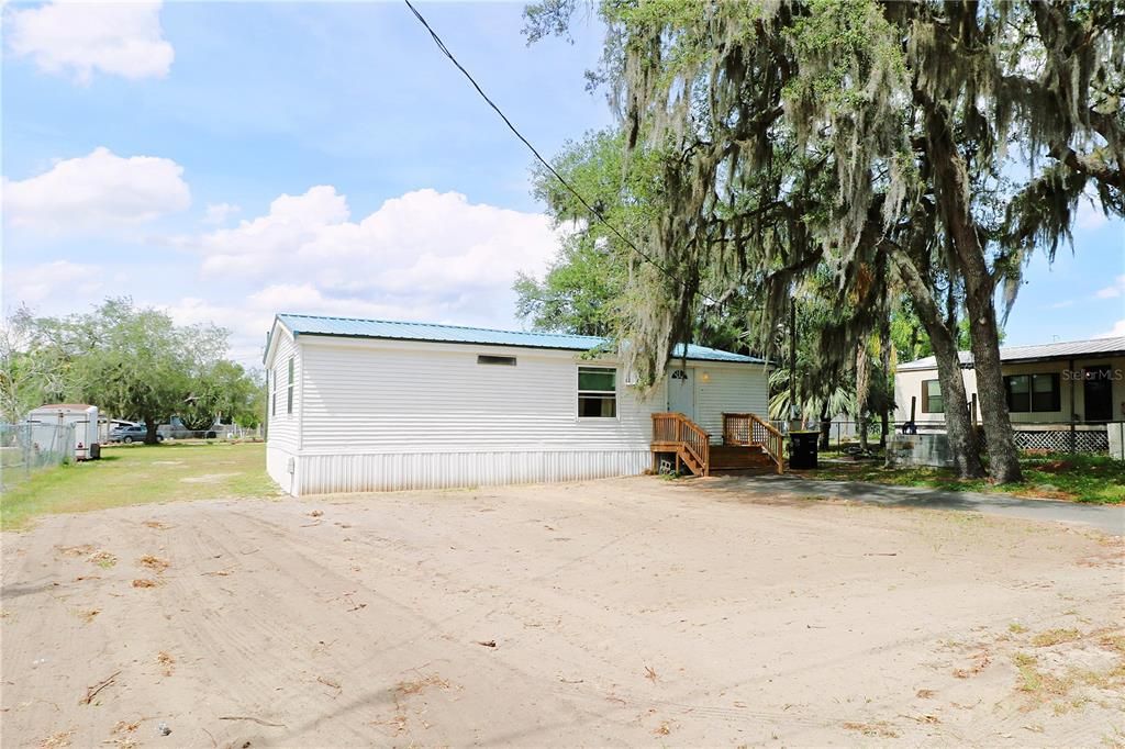 For Sale: $164,900 (3 beds, 2 baths, 1008 Square Feet)