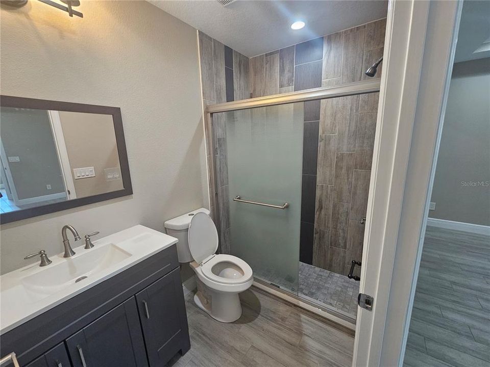 Activo con contrato: $299,000 (3 camas, 2 baños, 1340 Pies cuadrados)