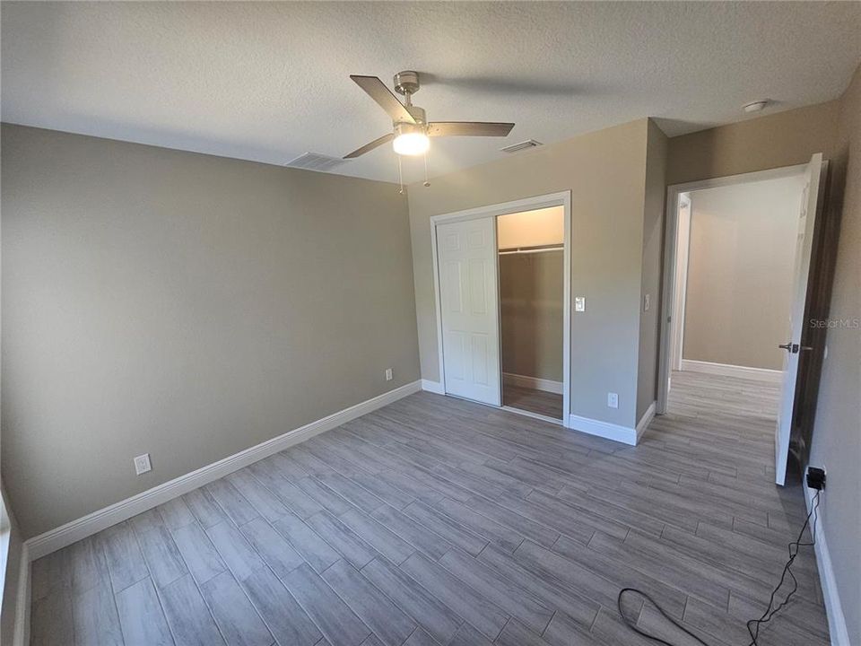Activo con contrato: $299,000 (3 camas, 2 baños, 1340 Pies cuadrados)