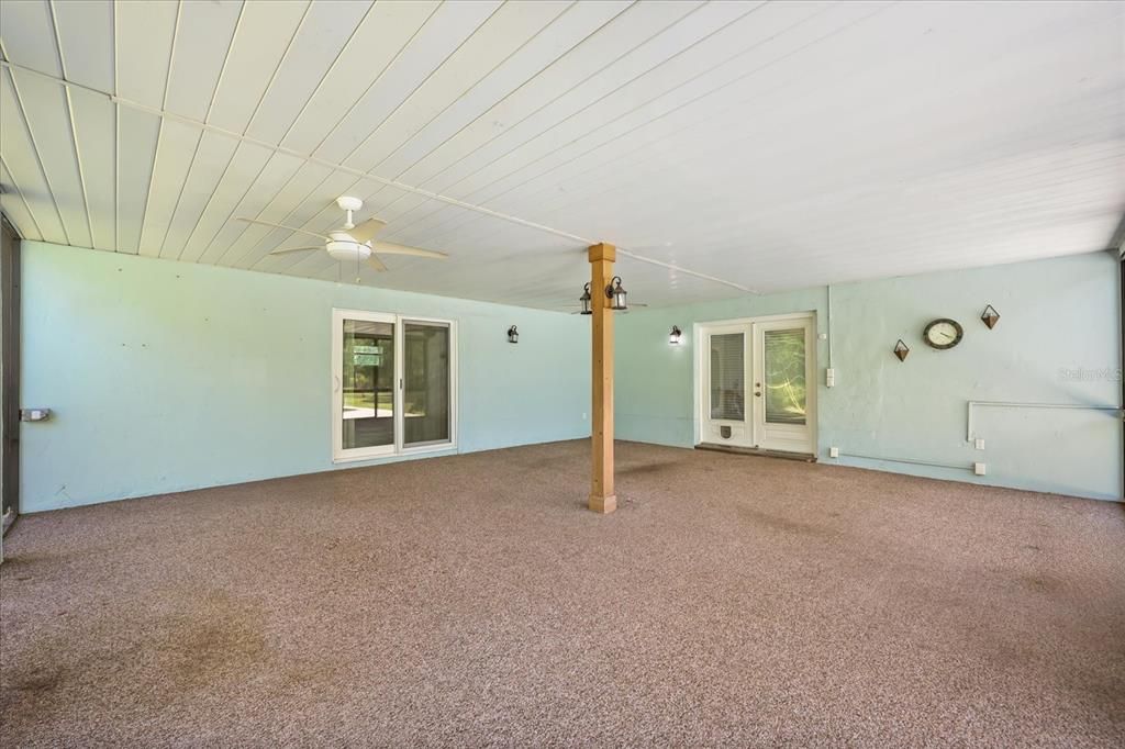 En Venta: $799,999 (5 camas, 2 baños, 2498 Pies cuadrados)