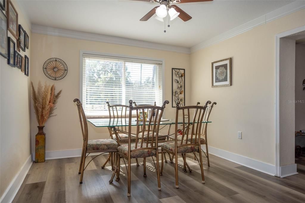 En Venta: $799,999 (5 camas, 2 baños, 2498 Pies cuadrados)
