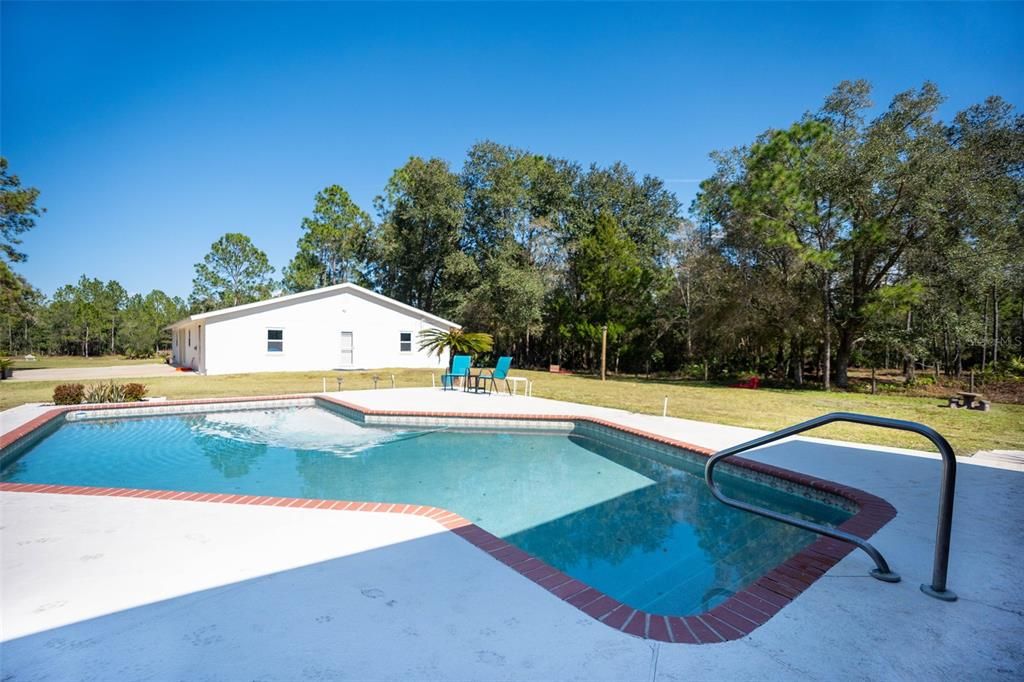 En Venta: $799,999 (5 camas, 2 baños, 2498 Pies cuadrados)