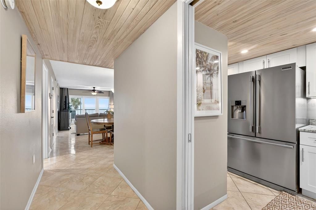 En Venta: $599,000 (2 camas, 2 baños, 912 Pies cuadrados)