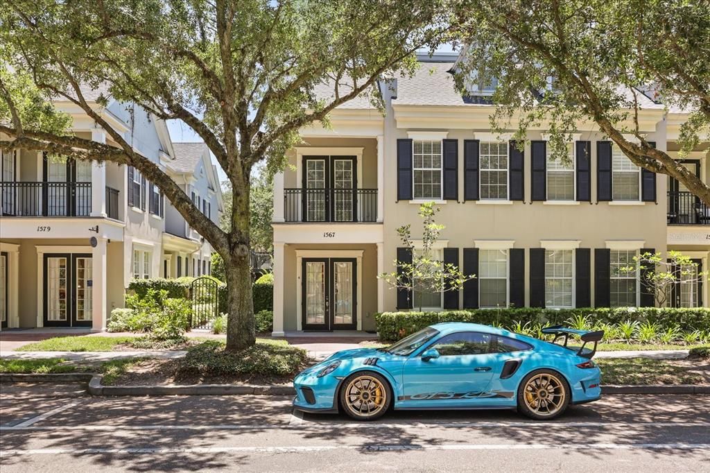 For Sale: $1,399,000 (6 beds, 4 baths, 3129 Square Feet)