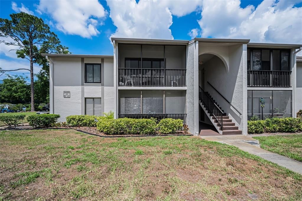 For Sale: $169,900 (2 beds, 1 baths, 904 Square Feet)