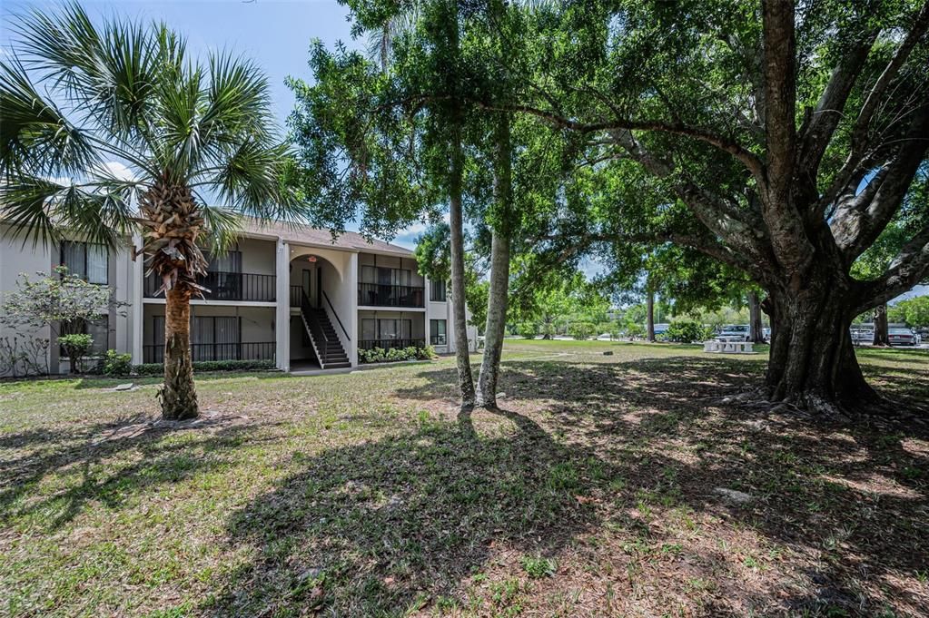 For Sale: $169,900 (2 beds, 1 baths, 904 Square Feet)