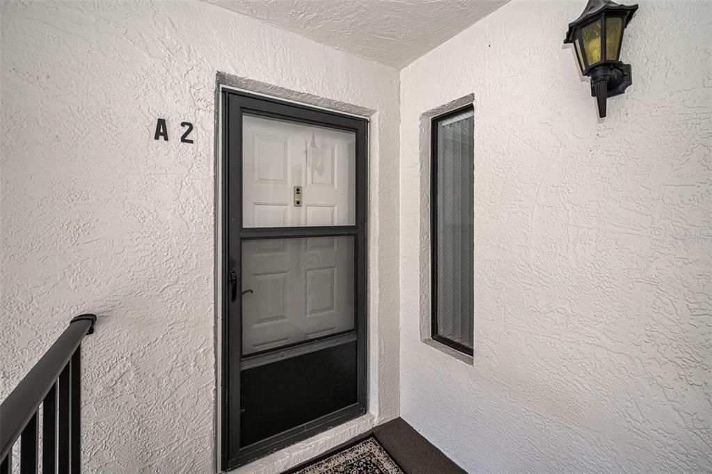 For Sale: $169,900 (2 beds, 1 baths, 904 Square Feet)