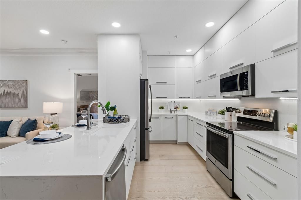 Activo con contrato: $345,000 (2 camas, 2 baños, 1242 Pies cuadrados)