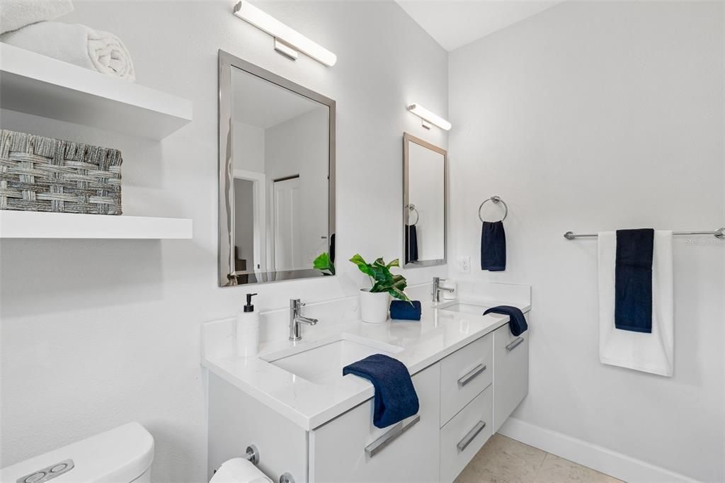Activo con contrato: $345,000 (2 camas, 2 baños, 1242 Pies cuadrados)