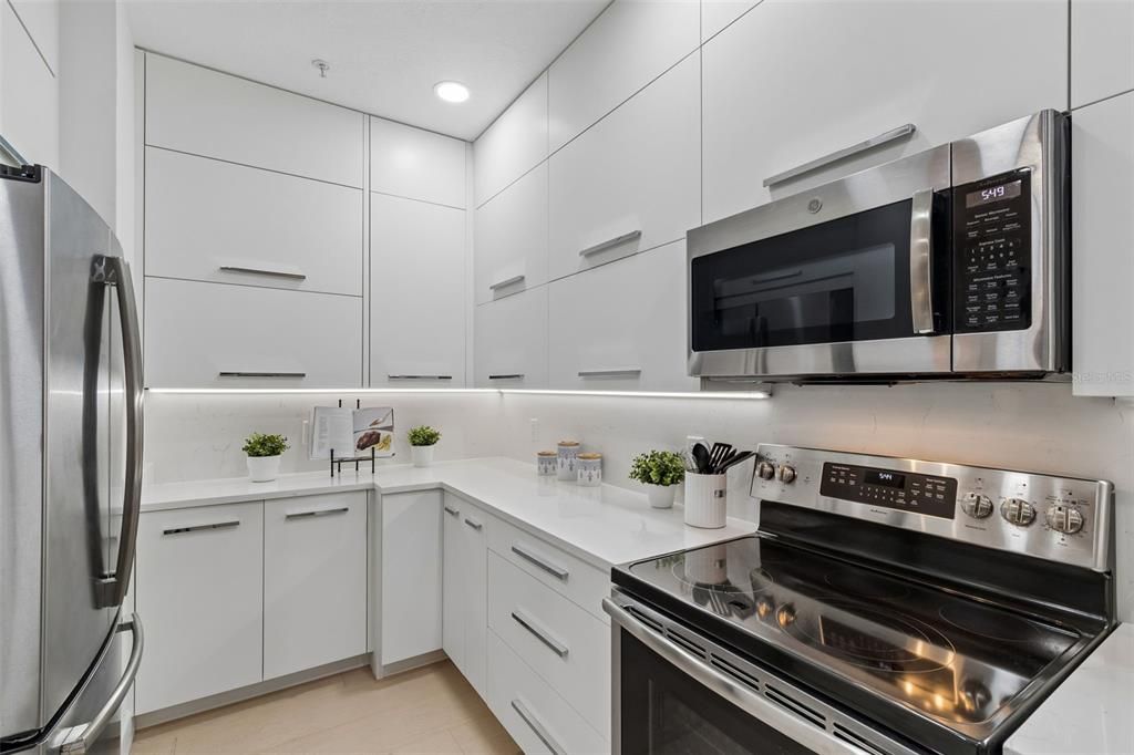 Activo con contrato: $345,000 (2 camas, 2 baños, 1242 Pies cuadrados)