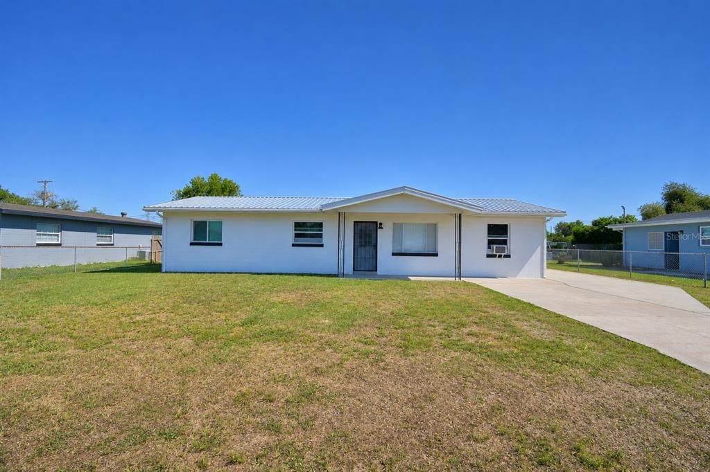 Activo con contrato: $219,500 (3 camas, 1 baños, 1220 Pies cuadrados)