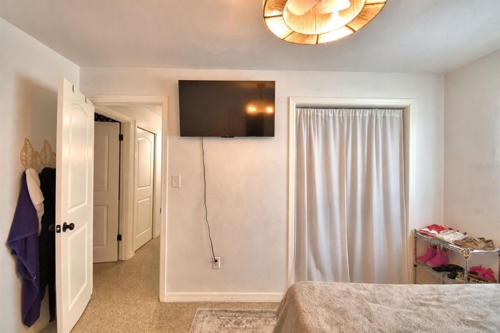 Activo con contrato: $219,500 (3 camas, 1 baños, 1220 Pies cuadrados)