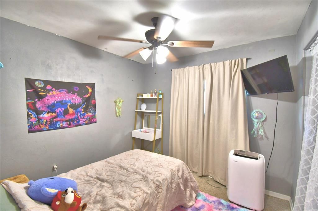 Activo con contrato: $219,500 (3 camas, 1 baños, 1220 Pies cuadrados)