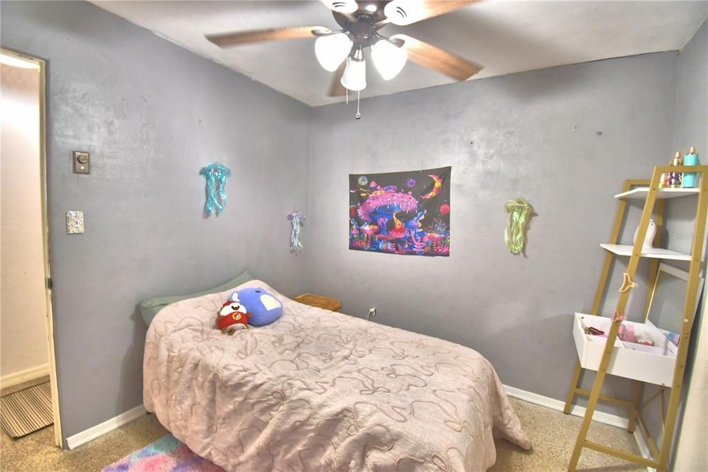 Activo con contrato: $219,500 (3 camas, 1 baños, 1220 Pies cuadrados)