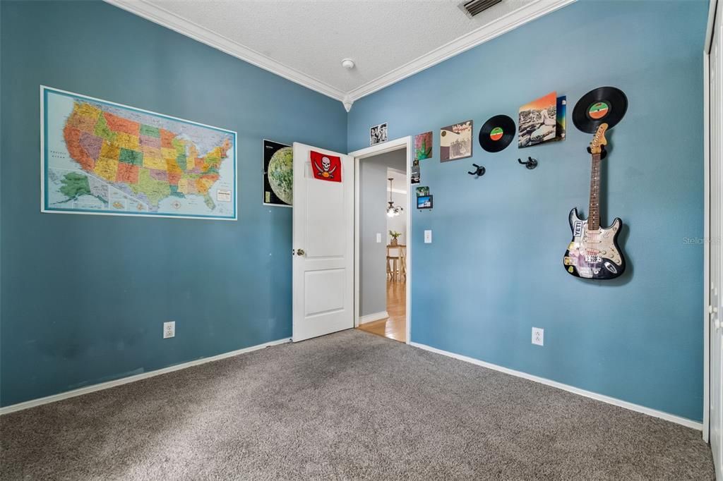 Activo con contrato: $279,000 (3 camas, 2 baños, 1374 Pies cuadrados)