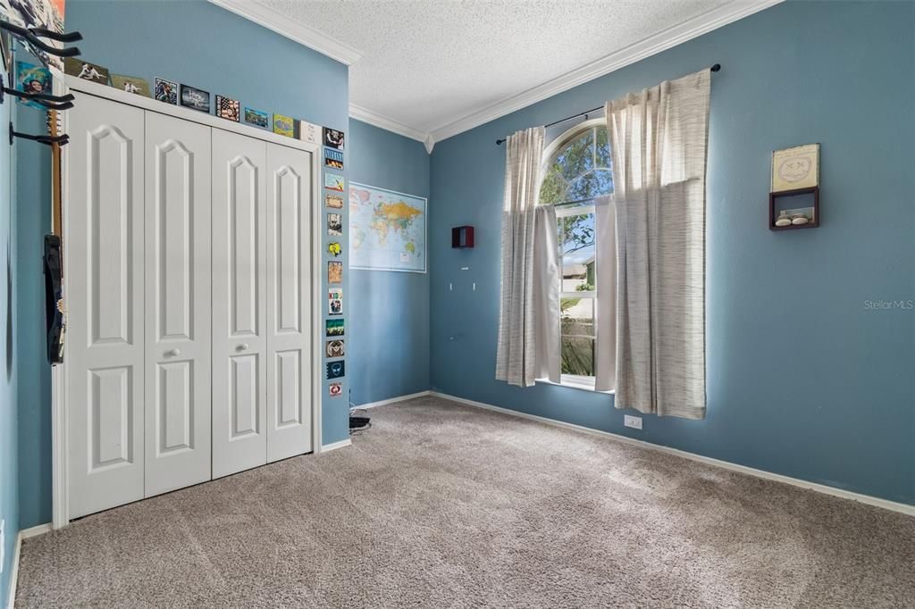 Activo con contrato: $279,000 (3 camas, 2 baños, 1374 Pies cuadrados)