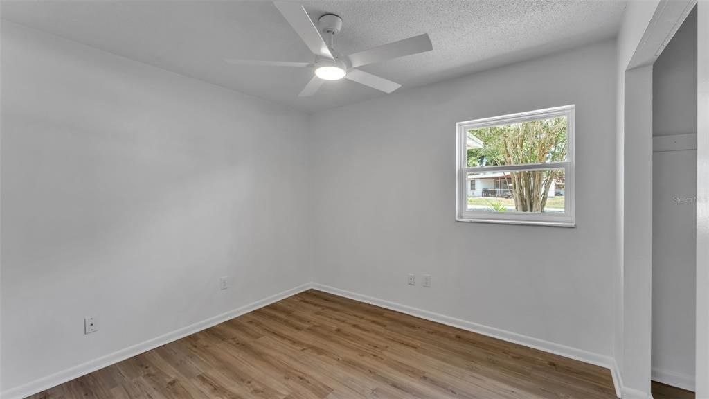 Activo con contrato: $240,000 (3 camas, 1 baños, 897 Pies cuadrados)