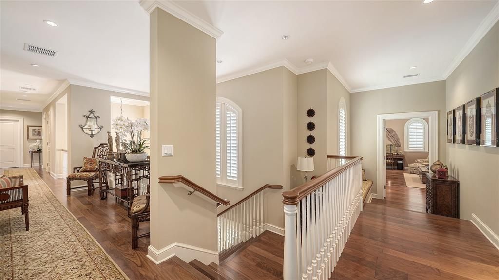 For Sale: $10,995,000 (5 beds, 5 baths, 6570 Square Feet)