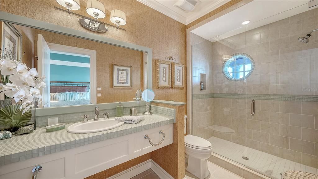 For Sale: $10,995,000 (5 beds, 5 baths, 6570 Square Feet)