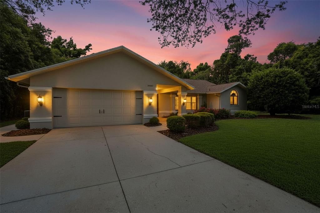 Active With Contract: $429,900 (4 beds, 3 baths, 2327 Square Feet)