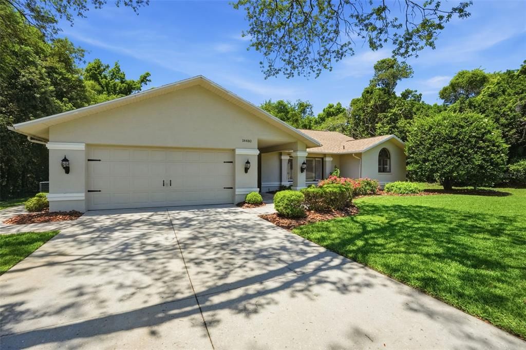 Active With Contract: $429,900 (4 beds, 3 baths, 2327 Square Feet)