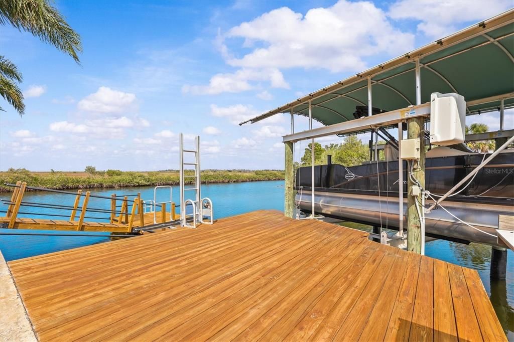 En Venta: $830,000 (3 camas, 2 baños, 1728 Pies cuadrados)
