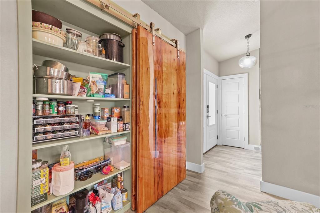En Venta: $830,000 (3 camas, 2 baños, 1728 Pies cuadrados)