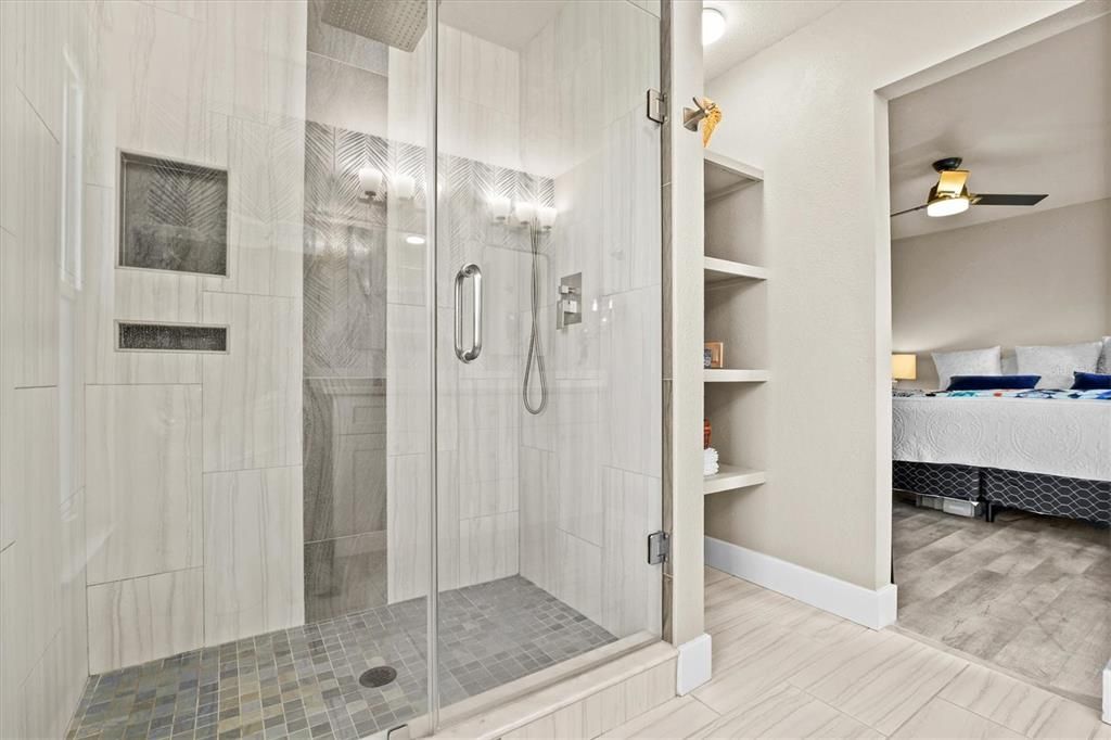 En Venta: $830,000 (3 camas, 2 baños, 1728 Pies cuadrados)