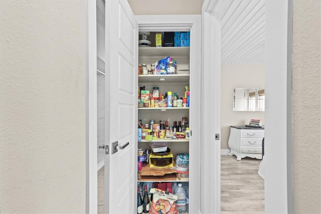 En Venta: $830,000 (3 camas, 2 baños, 1728 Pies cuadrados)