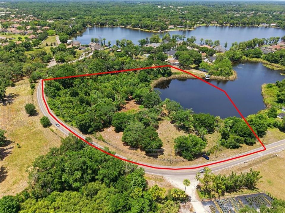 En Venta: $1,100,000 (8.26 acres)