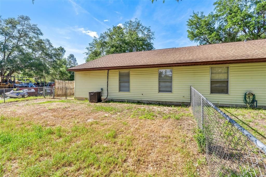 Active With Contract: $165,000 (2 beds, 2 baths, 1130 Square Feet)