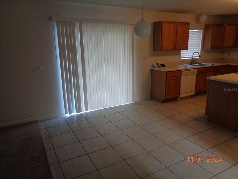 For Rent: $2,495 (4 beds, 3 baths, 2746 Square Feet)