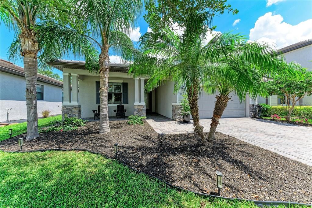 For Sale: $464,900 (3 beds, 3 baths, 1836 Square Feet)