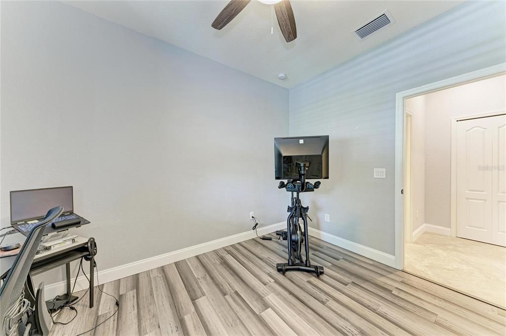 For Sale: $464,900 (3 beds, 3 baths, 1836 Square Feet)