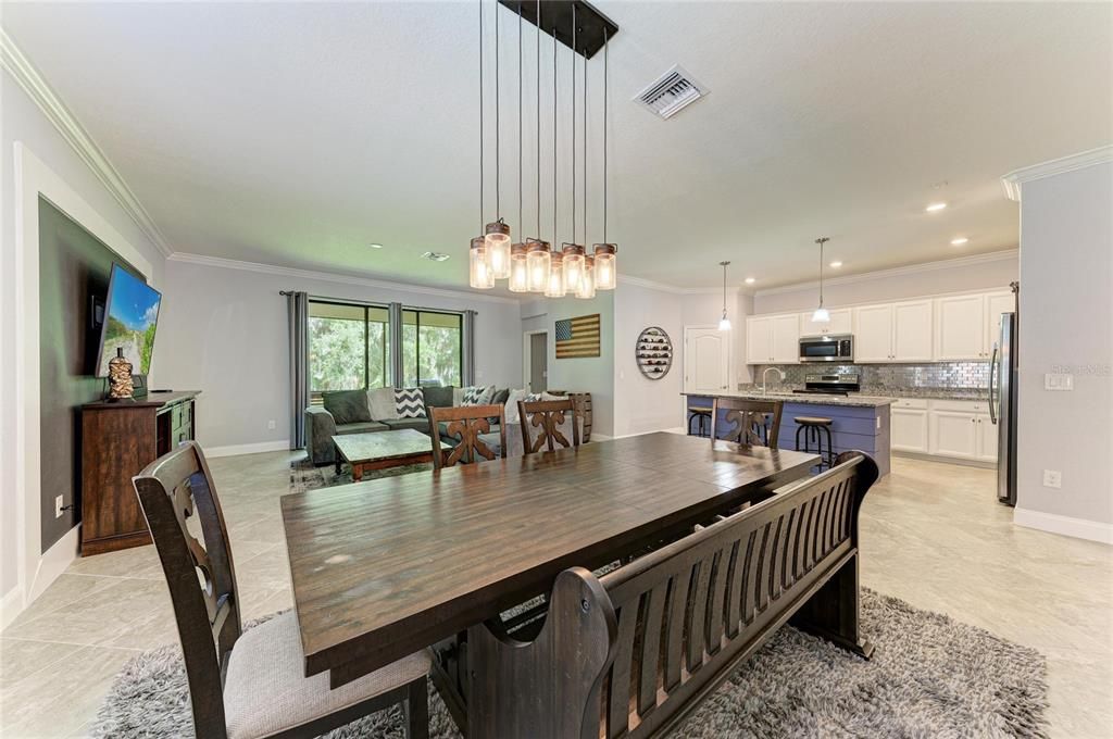 For Sale: $464,900 (3 beds, 3 baths, 1836 Square Feet)