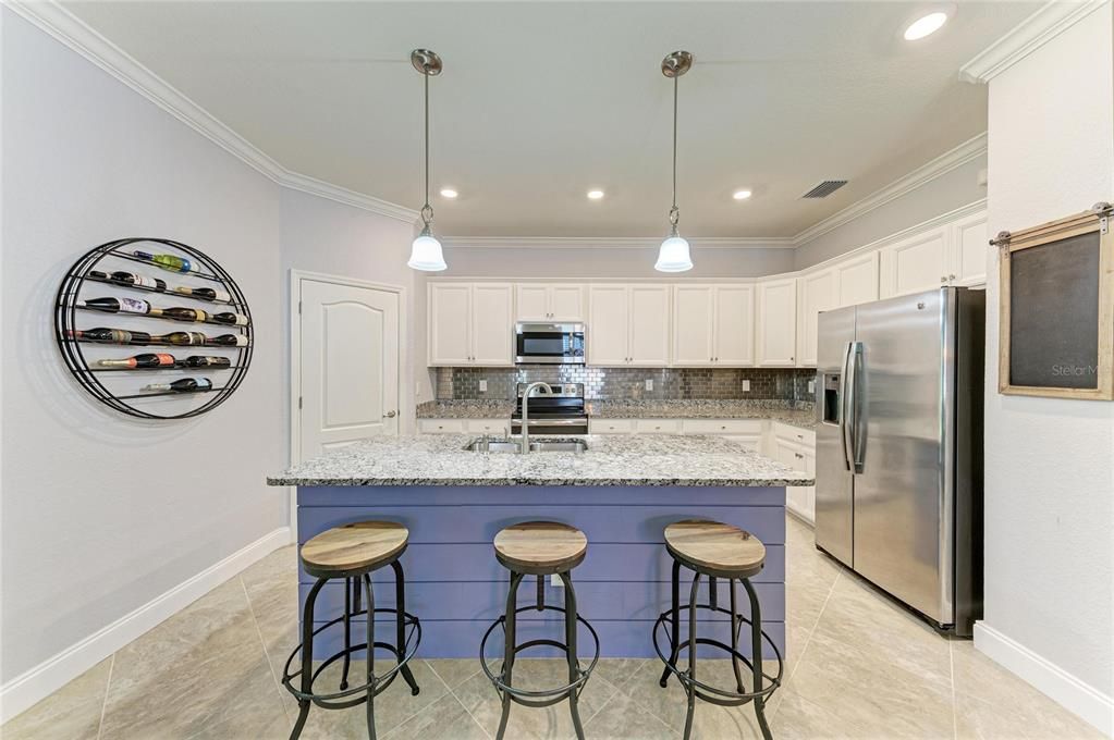 For Sale: $464,900 (3 beds, 3 baths, 1836 Square Feet)