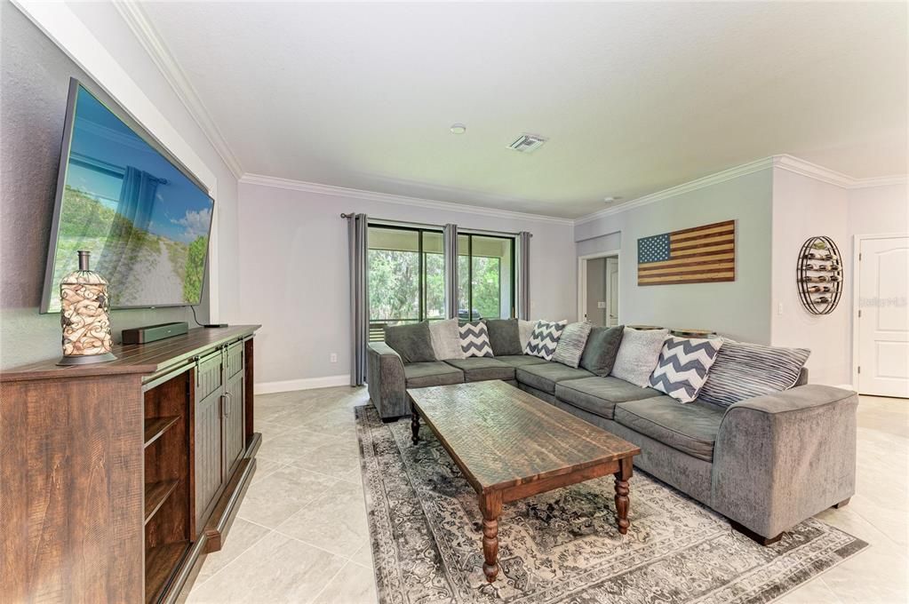 For Sale: $464,900 (3 beds, 3 baths, 1836 Square Feet)