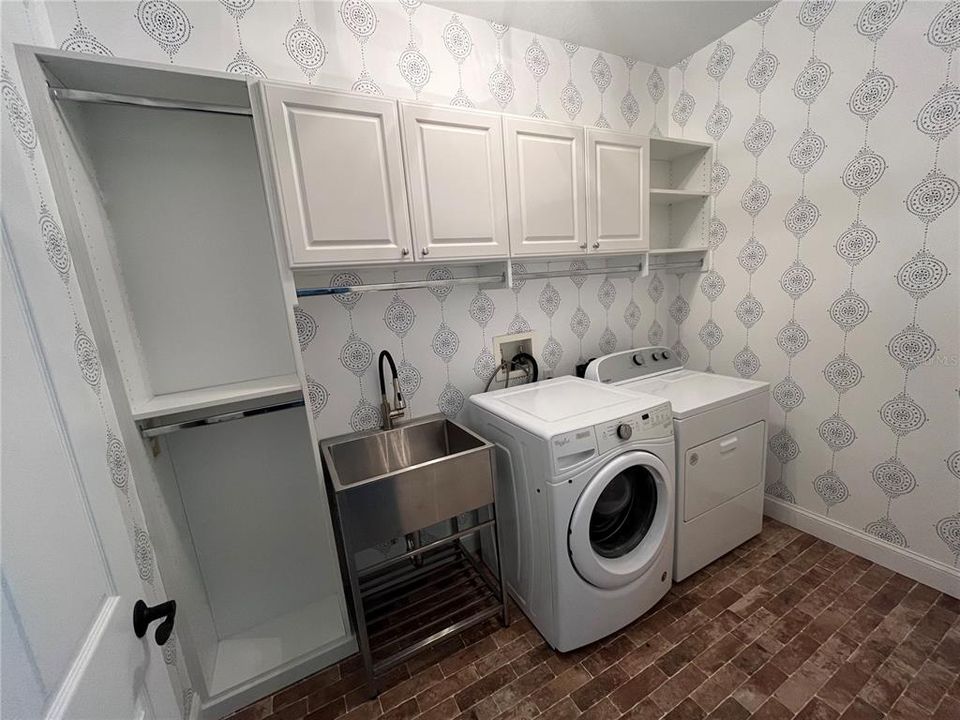 En Venta: $1,850,000 (6 camas, 4 baños, 3648 Pies cuadrados)